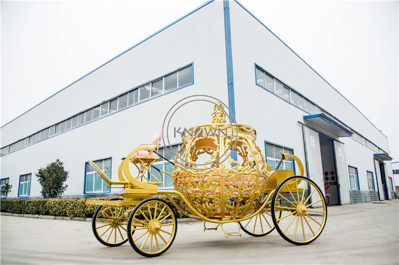 2022 Princess Pumpkin Horse Carriage Attraction Sightseeing Horse Cart Royal Wedding Carriage for Sale