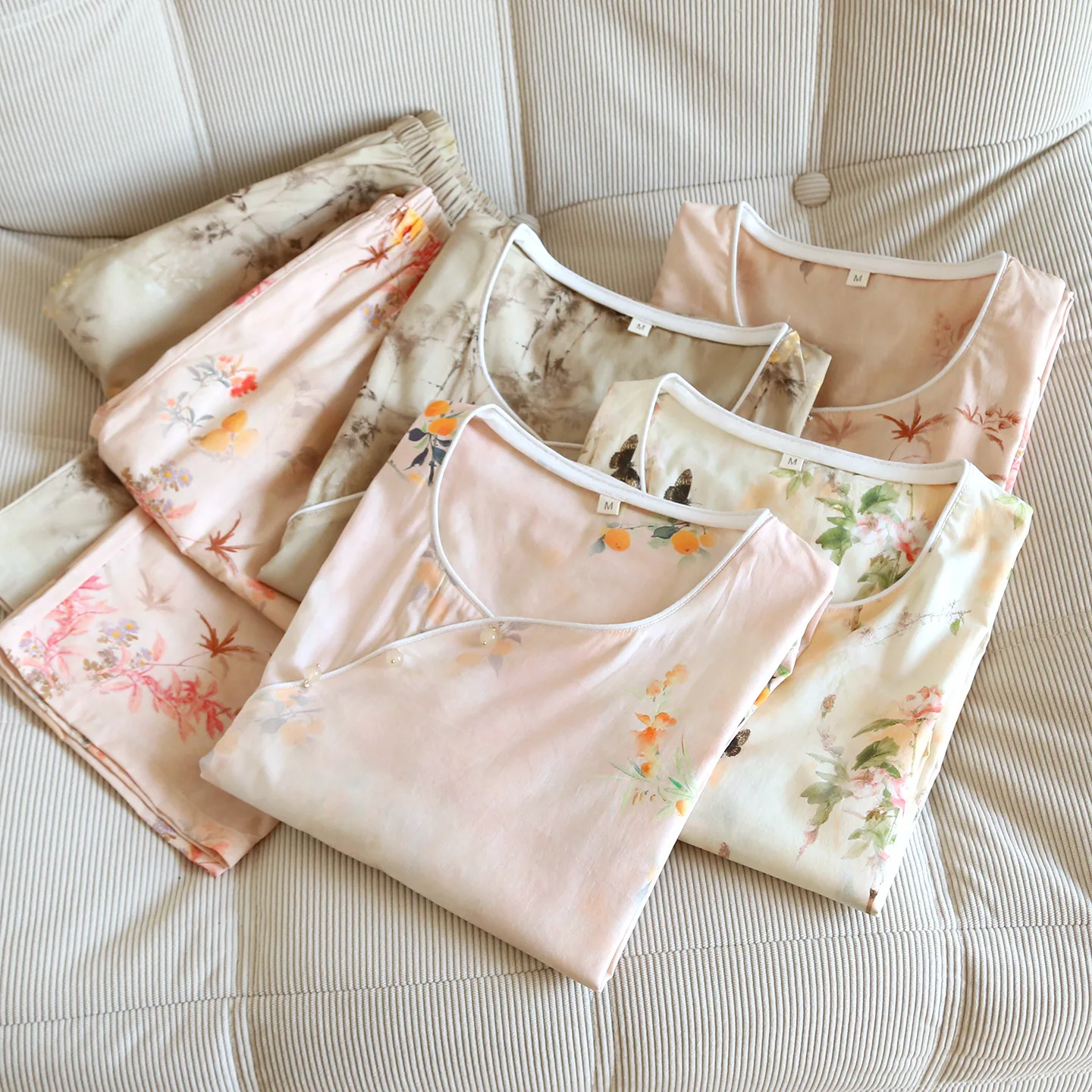 Spring Autumn Women's Pajamas Print Cotton Women Home Clothes 2-piece Set Long Sleeved Pullover Pants Women Sleepwear
