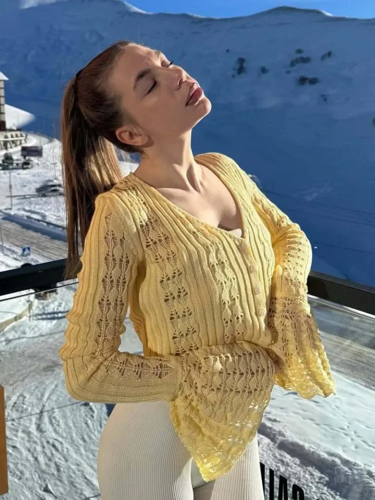 XIAOTANG セクシーな中空アウトニットカーディガン女性の夏の長袖クロップドトップス Y2K ハイストリートシングルブレストイエローカーディガン