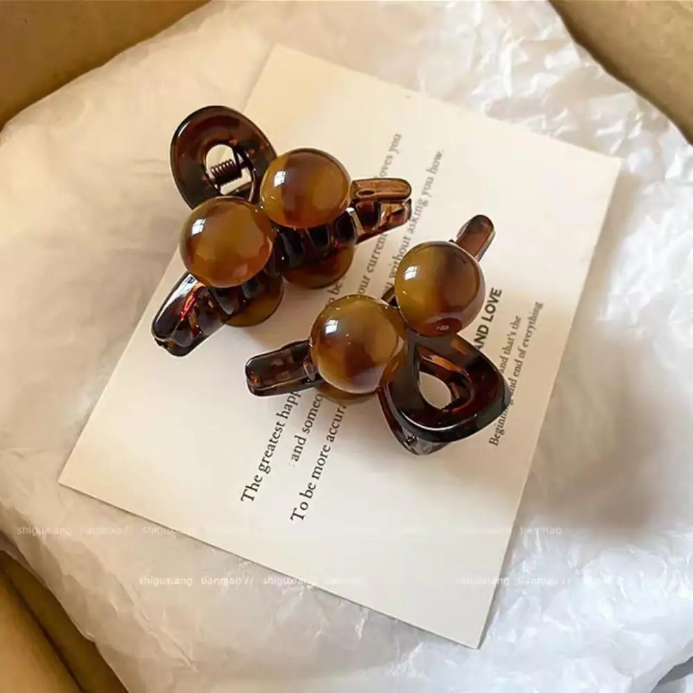

Half-tied Ponytail Clip Mini Cute Maillard Round Acrylic Hair Claws For Women Light Luxury Versatile Side Clips Head Accessories