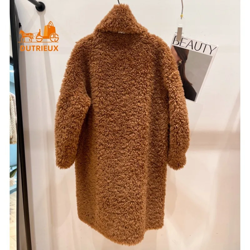 24 Winter New Fur Coat for Women, Fashionable Long Round Neck Teddy Bear Lamb Wool Coat with Scarf Loose Silhouette Warm Jacket