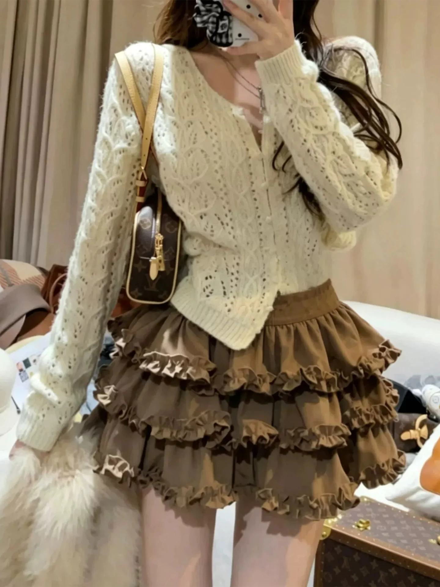 Sweet Multi-Layer Pleated Earlet Ruffle Cake Skirt Short Skirt for Women Autumn 2026 New Style Elegant Petite Half-length Skirt