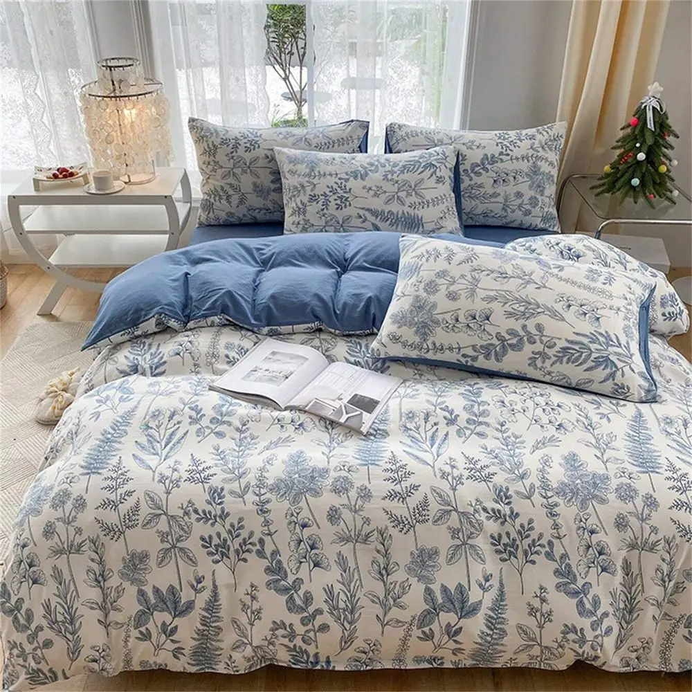 

3pcs Ditsy Floral Duvet Cover Set, 1 Duvet Cover 1 2 Pillow Shams Included, Soft Breathable Fabric, Durable, Suitable For All S