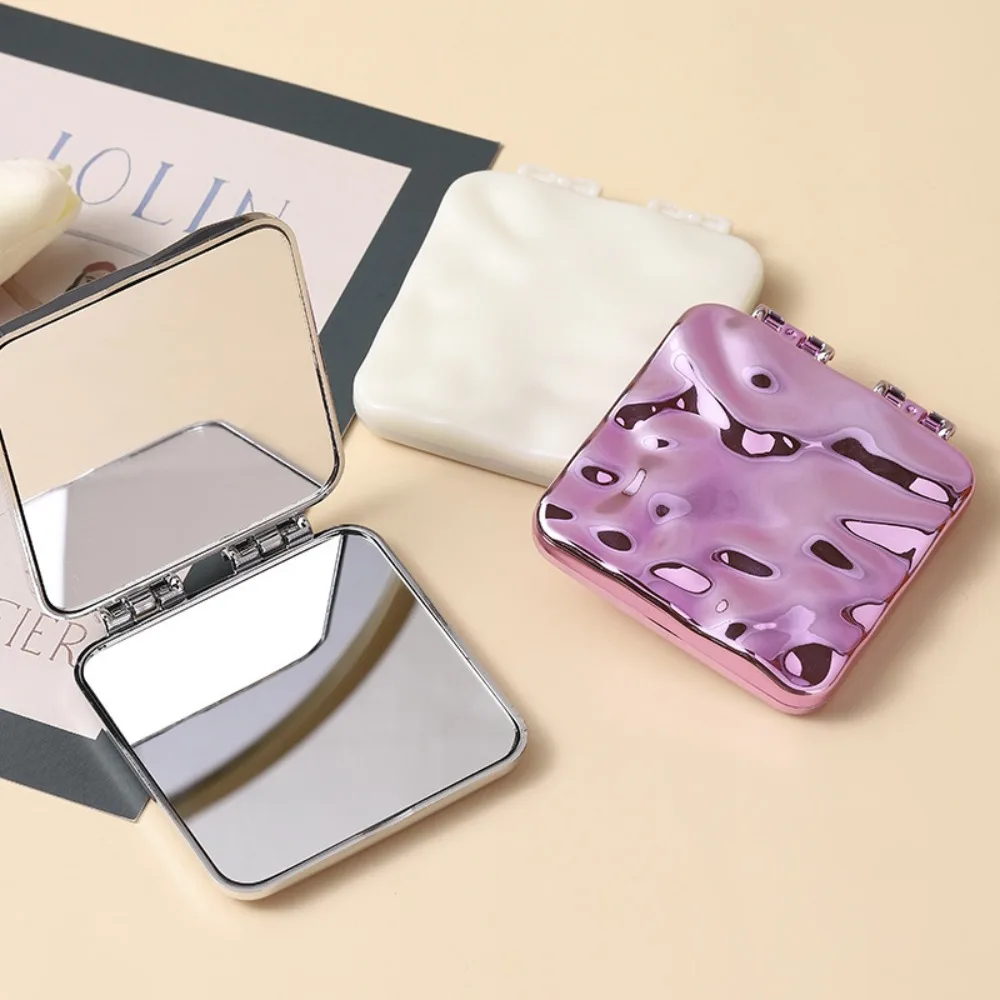مرآة مكياج صغيرة قابلة للطي مربعة الشكل ومرايا يدوية محمولة على الوجهين، مرآة جيب إبداعية مدمجة