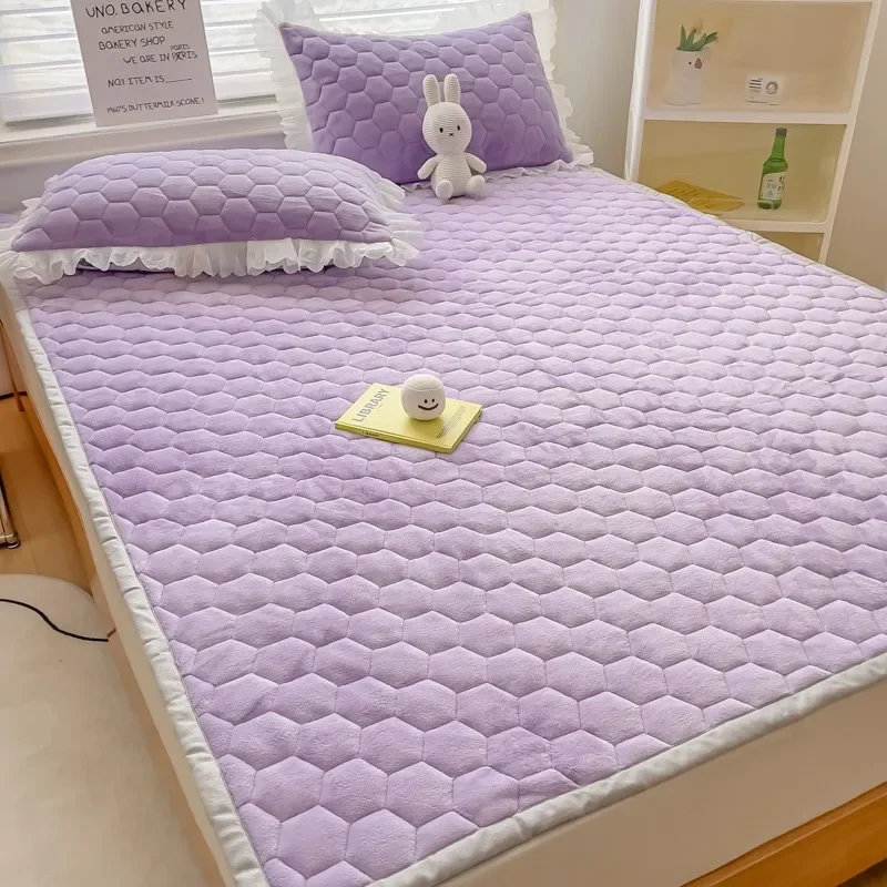 

Thickened Milk Velvet Soft Mattress Universal Luxury Thin Bed Sheet Non-slip Mattress Cover Folded Tatami Mat Without Pillowcase