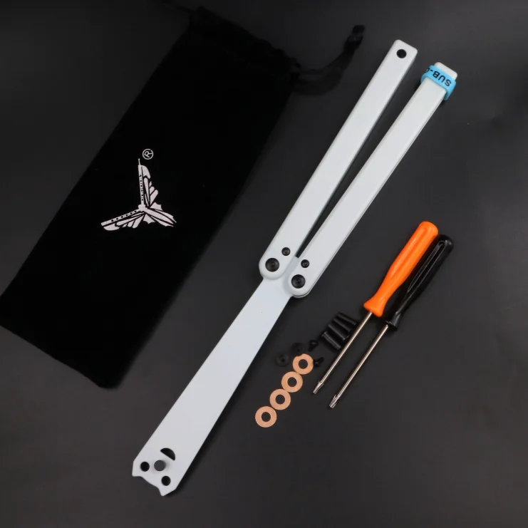 Squiddy Practice プラスチック 未剃り折りたたみポケット EDC