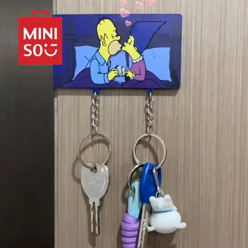 MINISO The Simpsonss Pasangan gantungan kunci Kawaii lucu Anime Simpsonss kreatif dipersonalisasi kunci kartun liontin hadiah keluarga lucu