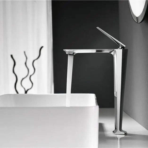 

All-copper European-style gunmetal gray basin faucet, hotel bathroom single-hole seated simple high-rise washbasin faucet