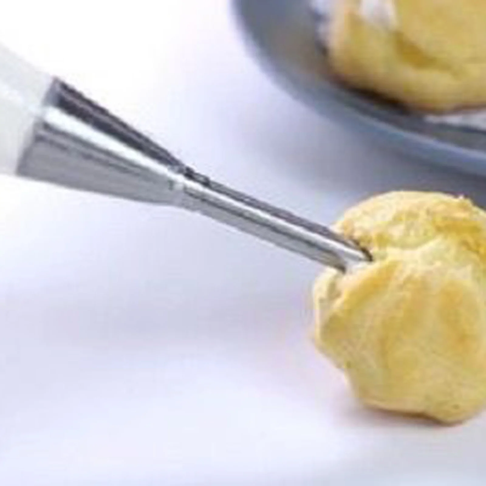 Profiterole Piping Tip Stainless Steel Cream Filling Nozzle Professional Pastry Tool for Profiteroles Baking Cake Decorating Kit