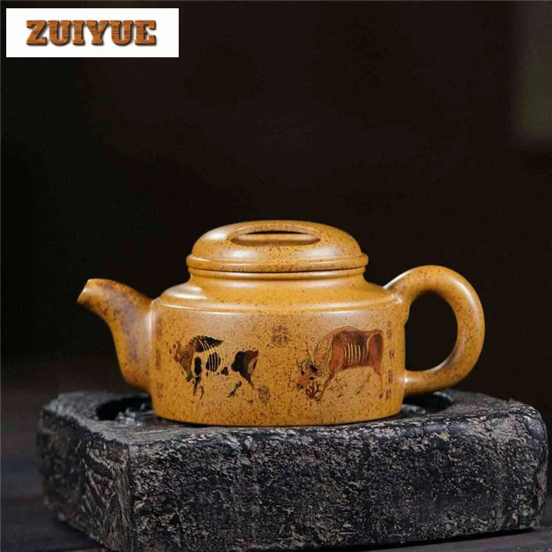 

300 мл Исин Фиолетовые глиняные чайники ручной работы Корова Дежгун Горшок Сырой руд Киль Золотой песок Грязевой чайник с ситечком Чайный сервиз Zisha Подарочный