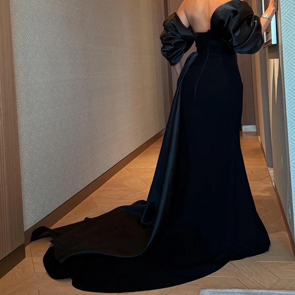 Maßgeschneiderte Meerjungfrau-Abendkleider, bodenlang, schulterfrei, ärmelloses Abendkleid, modisches, rückenfreies Partykleid mit Kristallfalte