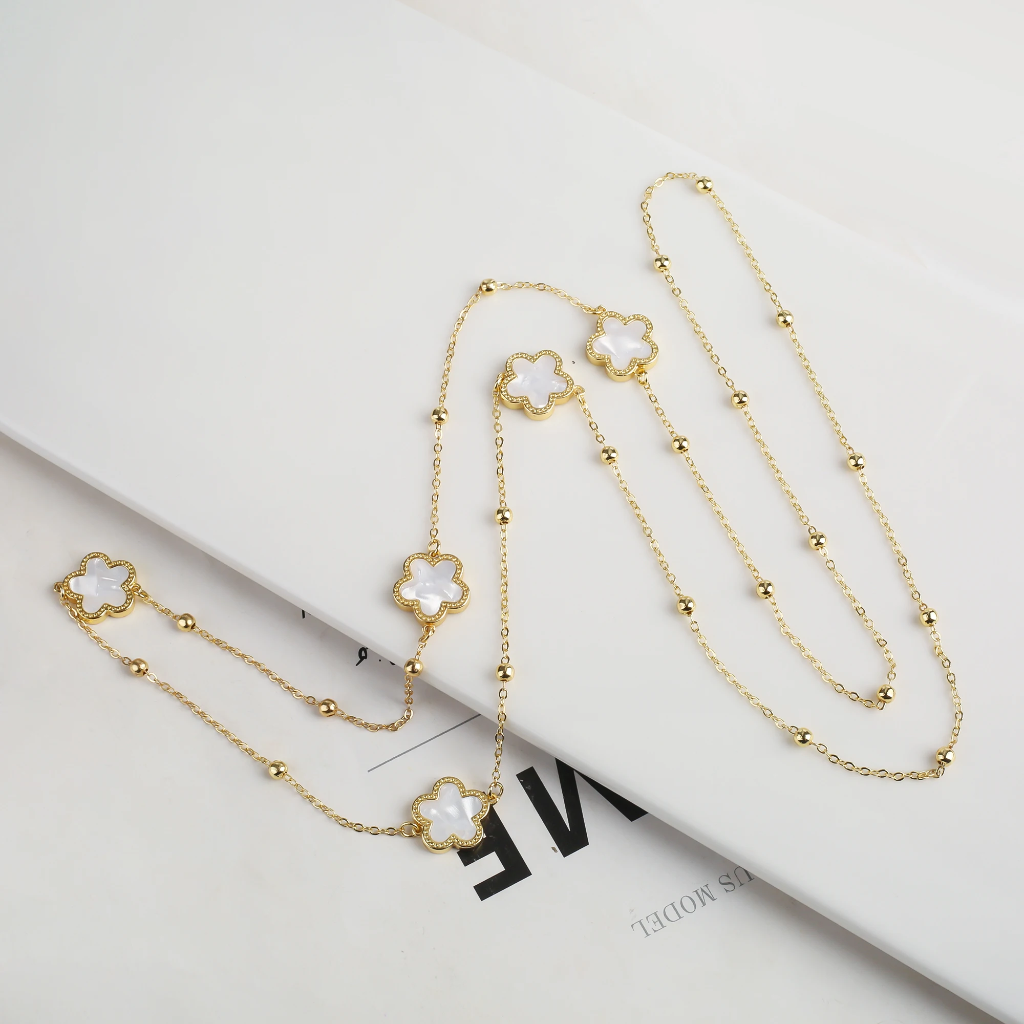 88cm Long Sweater Chain Double Sided Acrylic New Design Pendant Necklace Luxury High Quality Women\'s Gilded Party Gift Clover