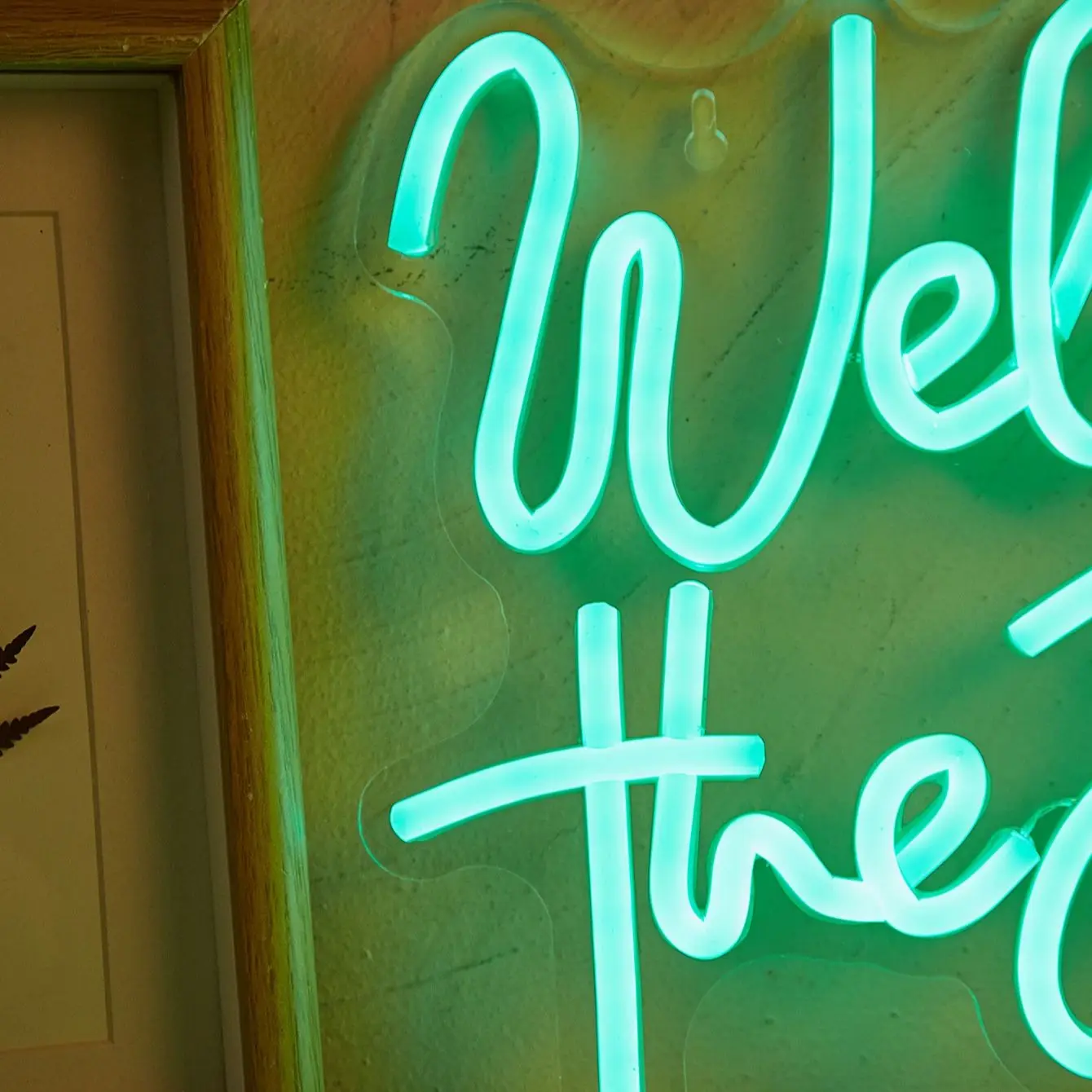 Chi-buy LED Neon Welcome To The Jungle Insegne al neon alimentate tramite USB Decor Lamp Signs Regalo di compleanno Wall Art per camera da letto Bar Negozio