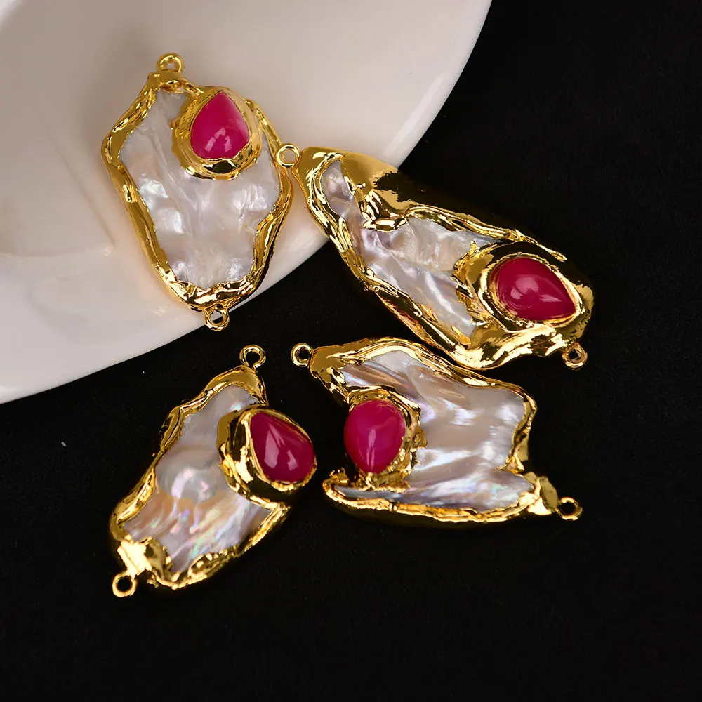 APDGG 4 Pcs Big Natural Mix Color Baroque Mabe Pearl With Red Jade Gold Edged Nugget Connector Pendant Jewelry DIY