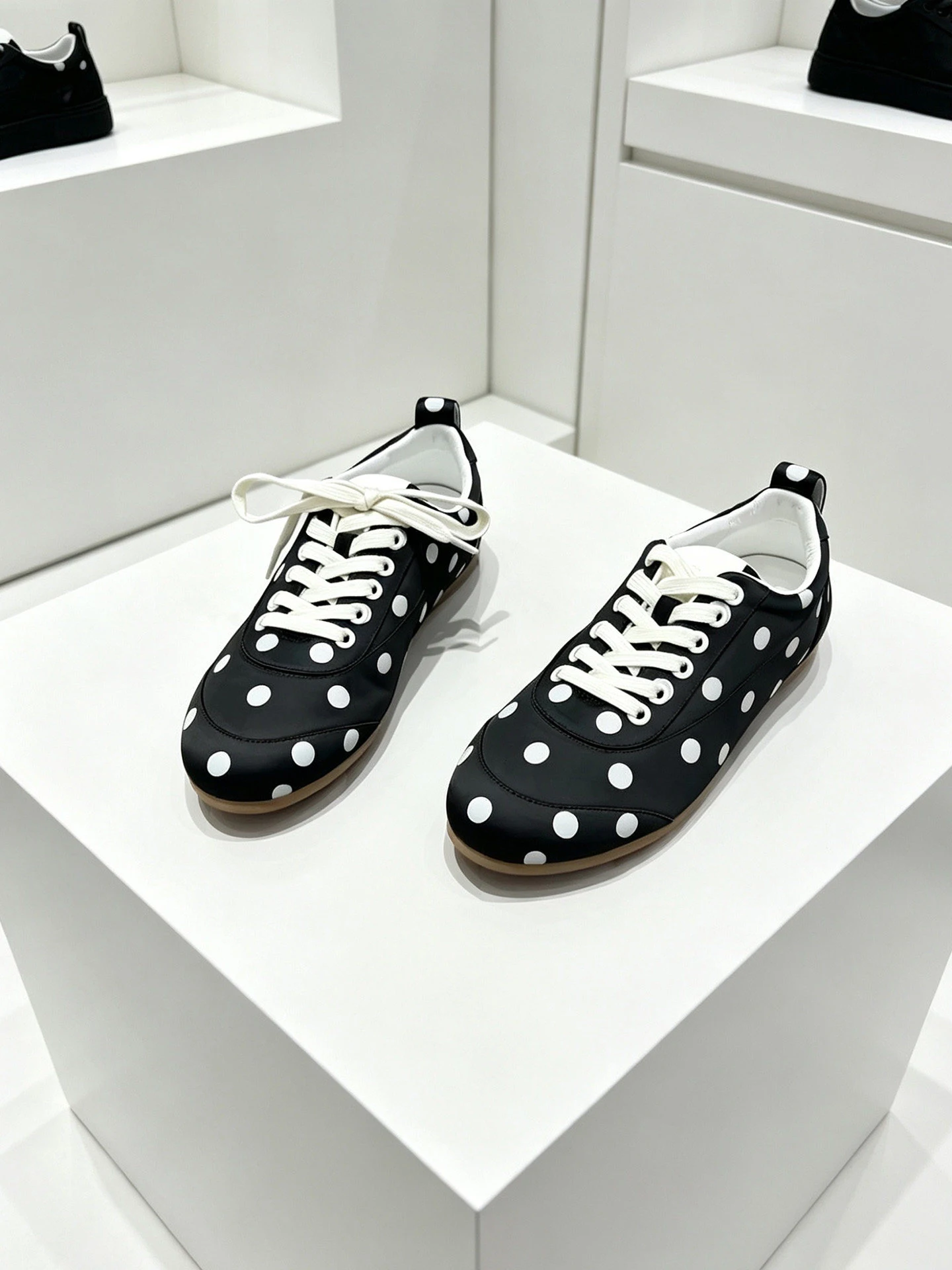 scarpe-da-ginnastica-tedesche-in-raso-a-pois-stile-coreano-con-lacci-scarpe-basse-da-donna-per-primavera-e-autunno-stile-balletto-casual-modello-agan