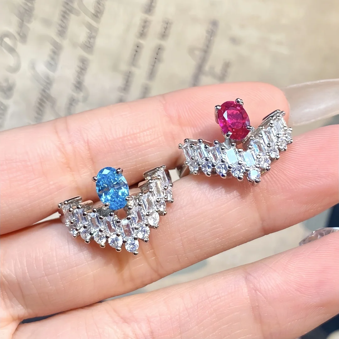 925 Sterling Silver Light Luxury Fashion V-shaped Ice Cut Blue Zircon Oval Ring, Crown Diamond Ring for Women with Red Corundum