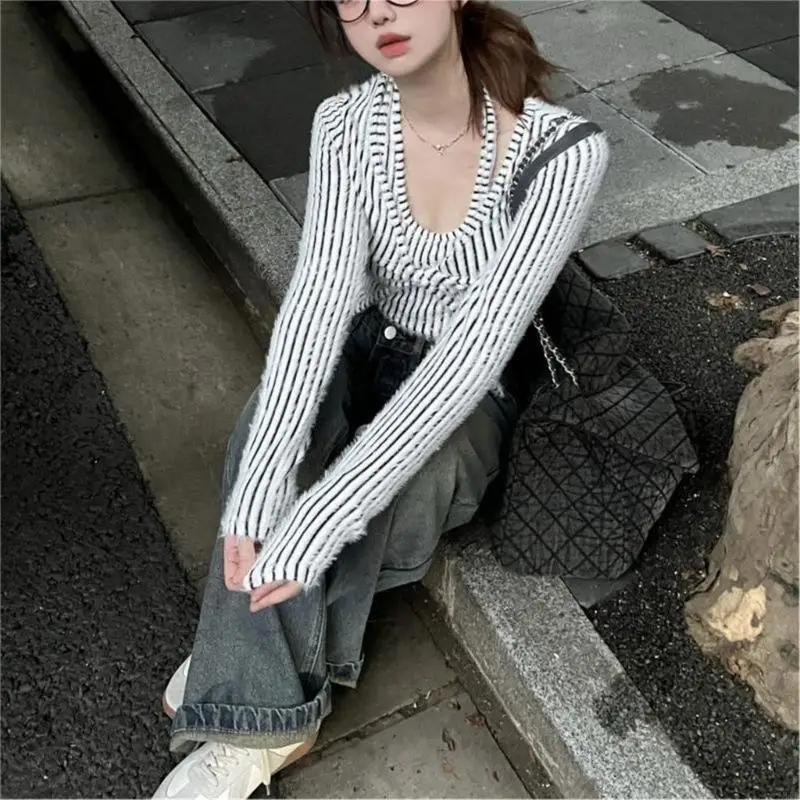 

2025 New Women Sexy Fake 2Pcs Long Sleeve Sweater Y2K Furry Knit Striped Halter Crop Top