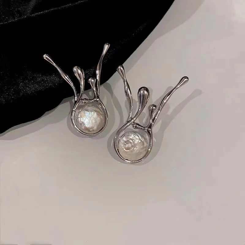 New 925 Silver Needle Geometric Metal Pearl Earrings ins Cold Wind Niche Temperament Earrings Designer Earrings