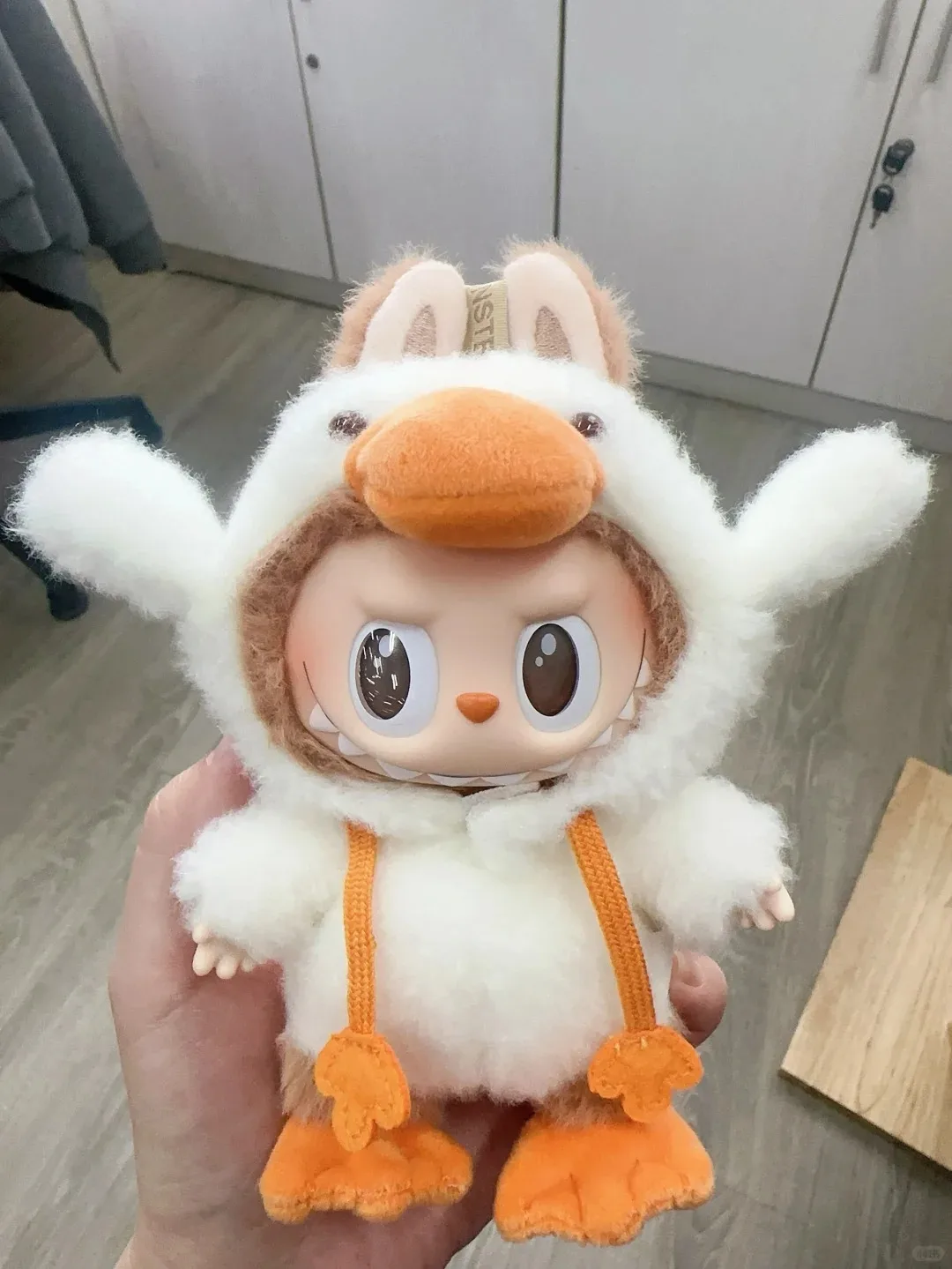 

Оригинальная виниловая плюшевая подвесная кукла POPMART LABUBU THE MONSTERS Forest Fairy Tale Series для детей, рождественская игрушка на складе