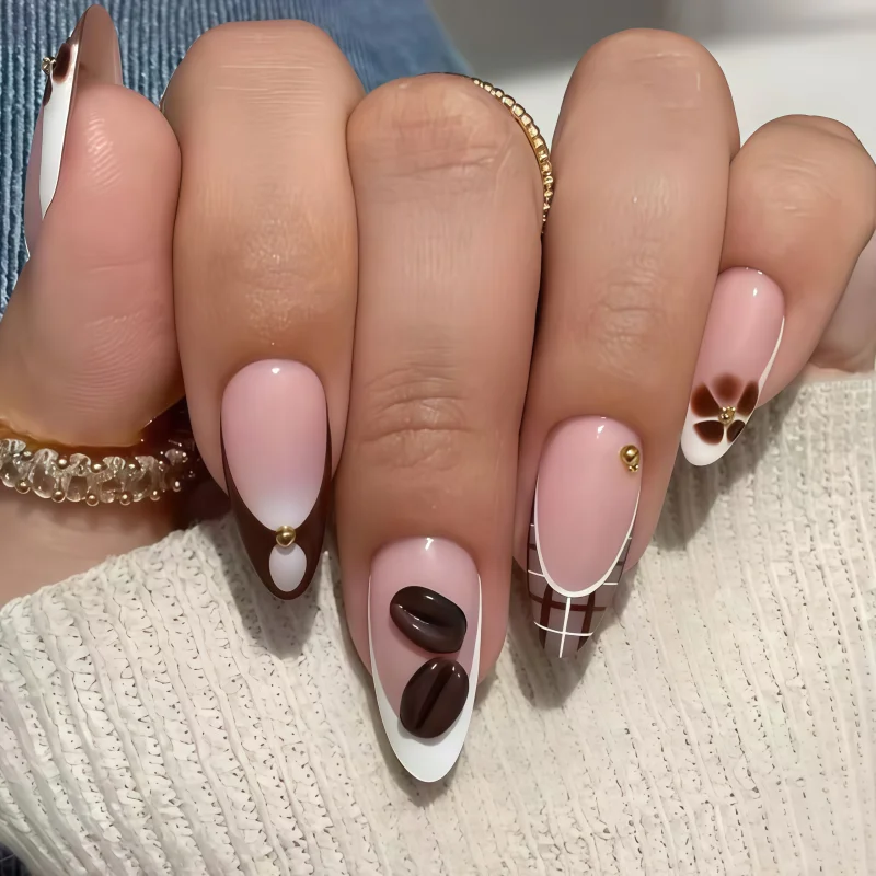 24pieces of handcrafted pearl white French press-on nails elegant romantic minimalist high-end sexy and light luxury nail view 5