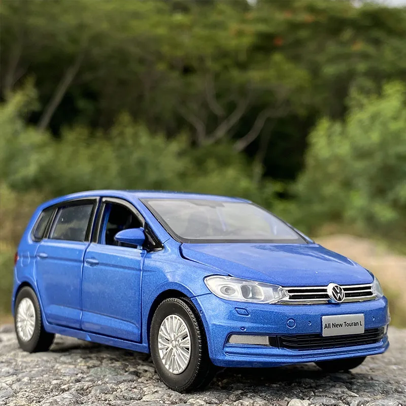 1:32 Touran L MPV Legierungs-Automodell Druckguss-Metall Geschäfts- und Wohnmobilfahrzeug Modellauto mit Simulationslicht und -geräusch Sammlerstück Geschenk