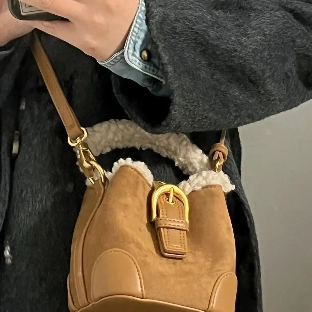 Women\'s Bucket One Shoulder Bags Autumn Winter Vintage Versatile Lamb Wool Mini Handbag Korean Elegant Fashion Crossbody Bag