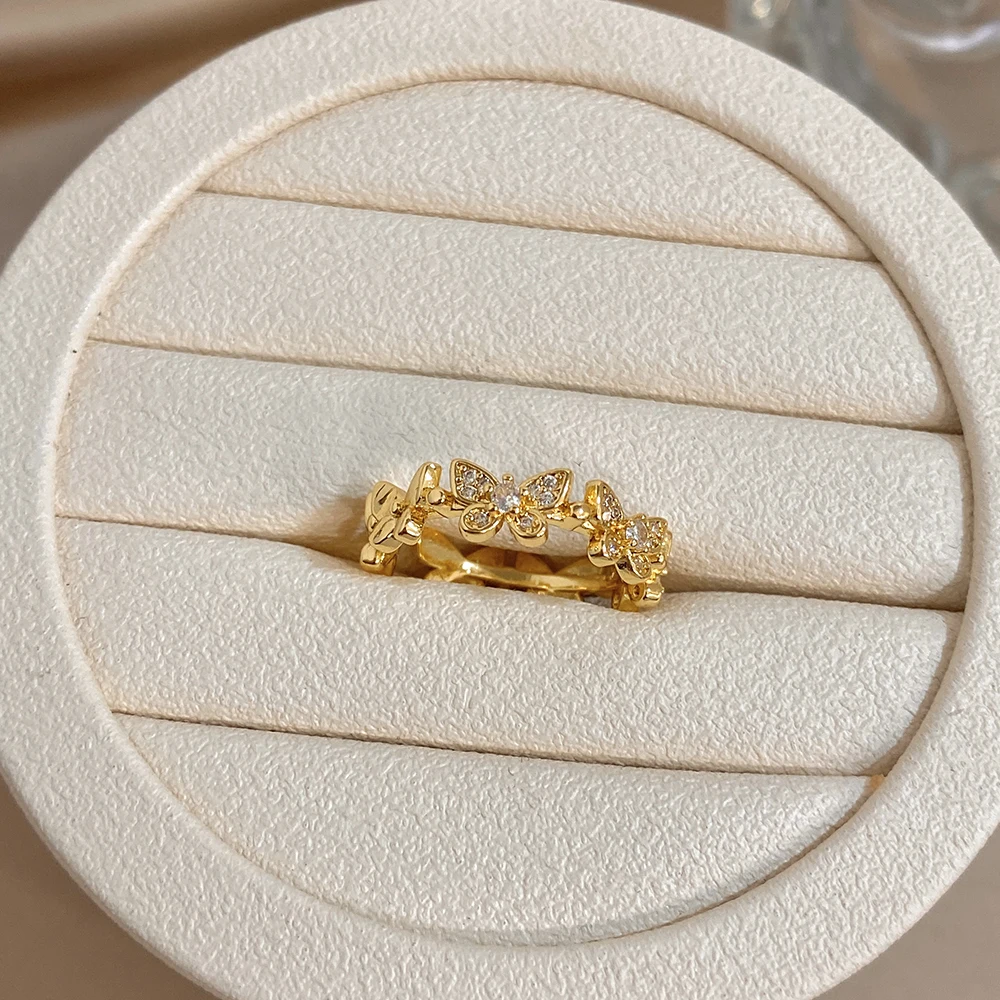 

DODOHAO Elegant Butterfly Splicing Open Ring for Women Rhinestone Inlaid Adjustable Gold Plated Ring Lady Holiday Jewelry Gift
