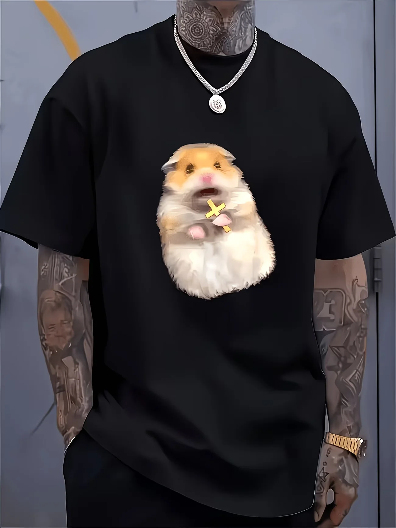 Funny Scared Hamster Meme T Shirt Men Women Screaming Hamster Holding Cross Graphic Tee Harajuku Streetwear Oversized Black Top
