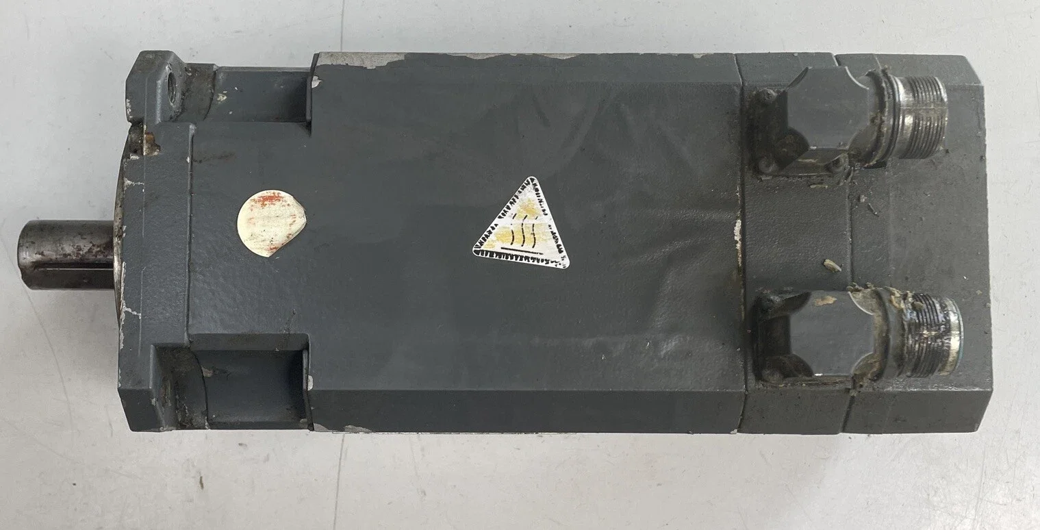 

Для синхронного двигателя серводвигателя Siemens 1FT6062-1AF71-3AH1 3EA2 3AG1 б/у