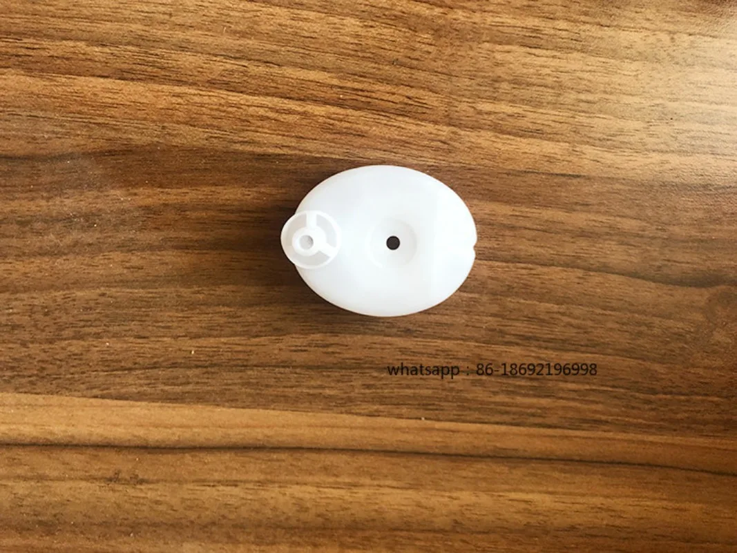 

Аксессуары для массажного аппарата AM-607: тайская спинка, пластиковые детали, соединители для массажных головок