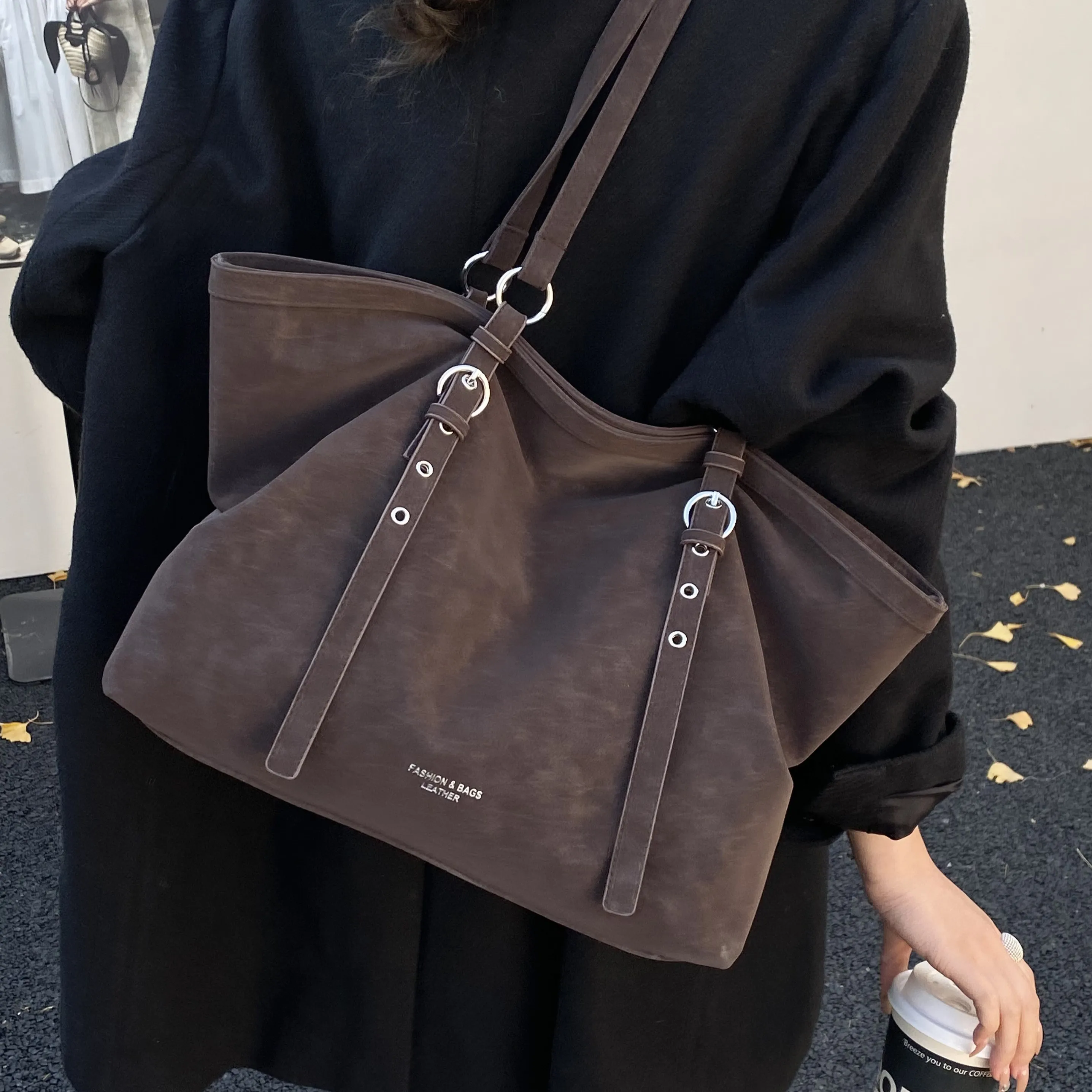 

Retro Large Capacity Tote Bag Autumn Winter Suede Simple Commuter Shoulder Bag Pure Color Hobos Bag Trendy Purse Armpit bag