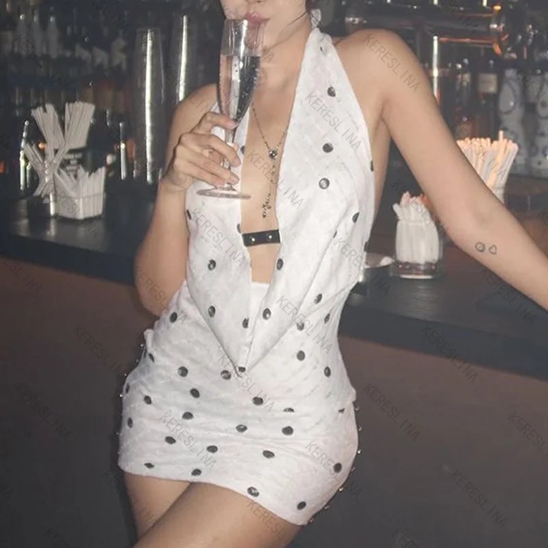 Sexy high street style uitgehold laag uitgesneden jurk met hangende hals Europese en Amerikaanse trendy mode streetwear slanke mini-jurk emo