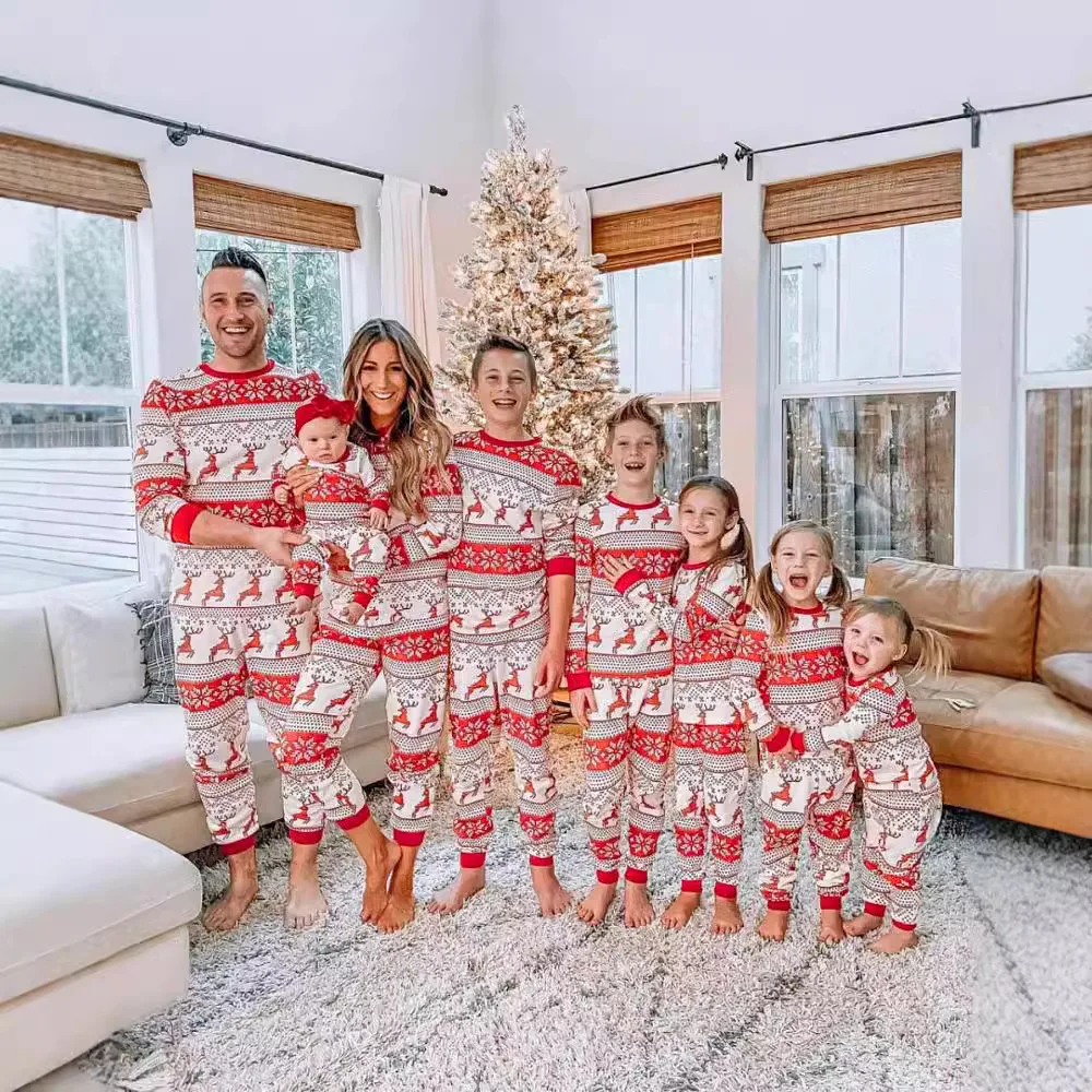 Family Pajamas Set for Grandpa Grandma Dad Mom Daughter Son Home Christmas Red and White Contrast Matching Clothes Outfits