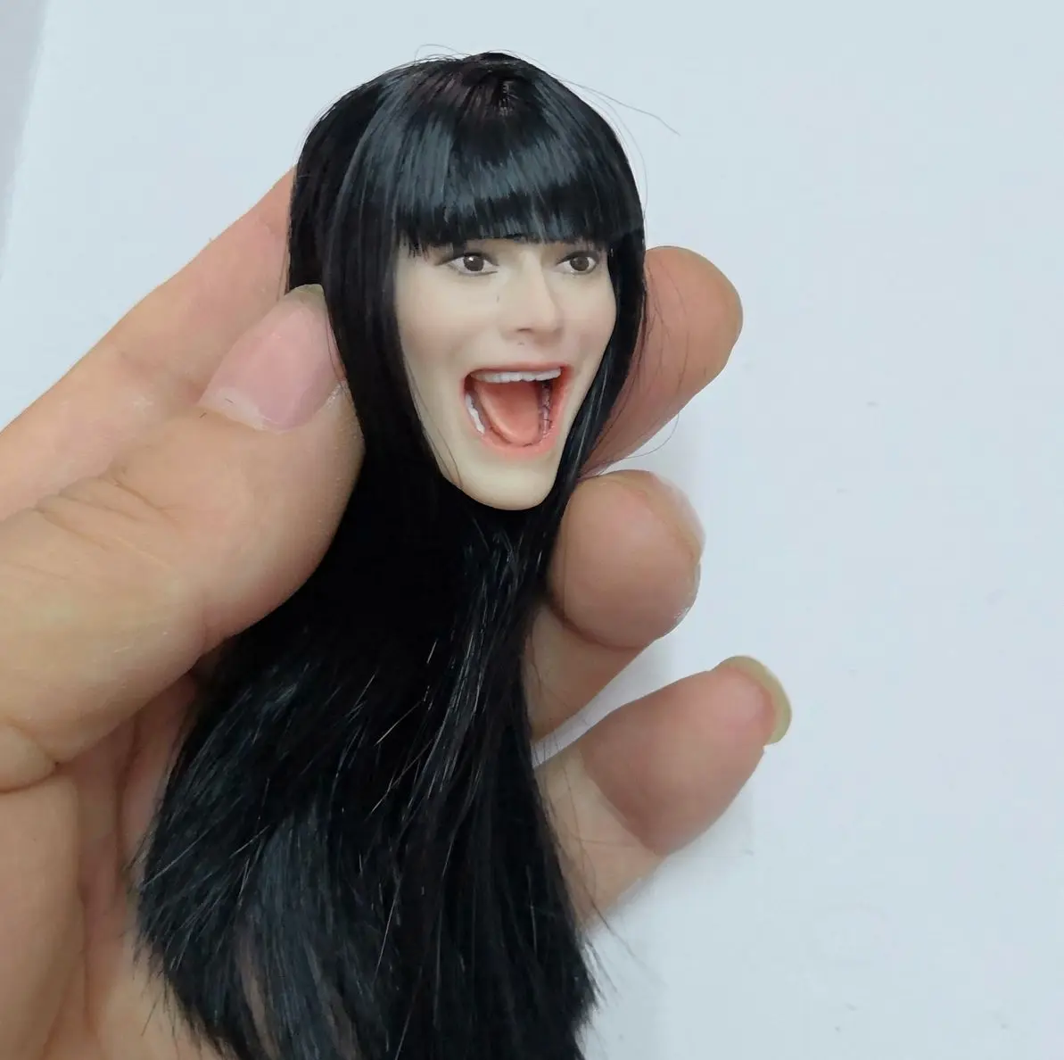 Female Head Carving Women Soprano Female soprano Singing Girl  Planted  Hair Shout  Model Fit 12'' Soldier Action Figure Body