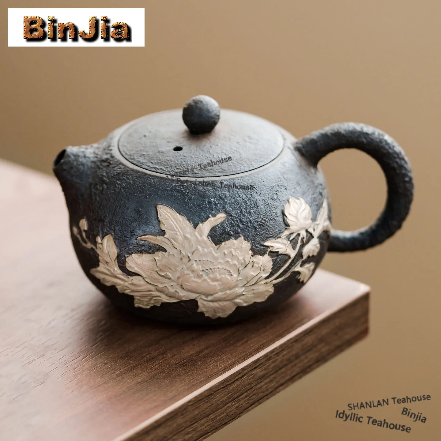 

150ml Purple Clay Black Mud Gilt Silver Peony Xishi Teapot Handmade Tea Infuser Pot Tea Making Kettle With Ball Hole Ornaments