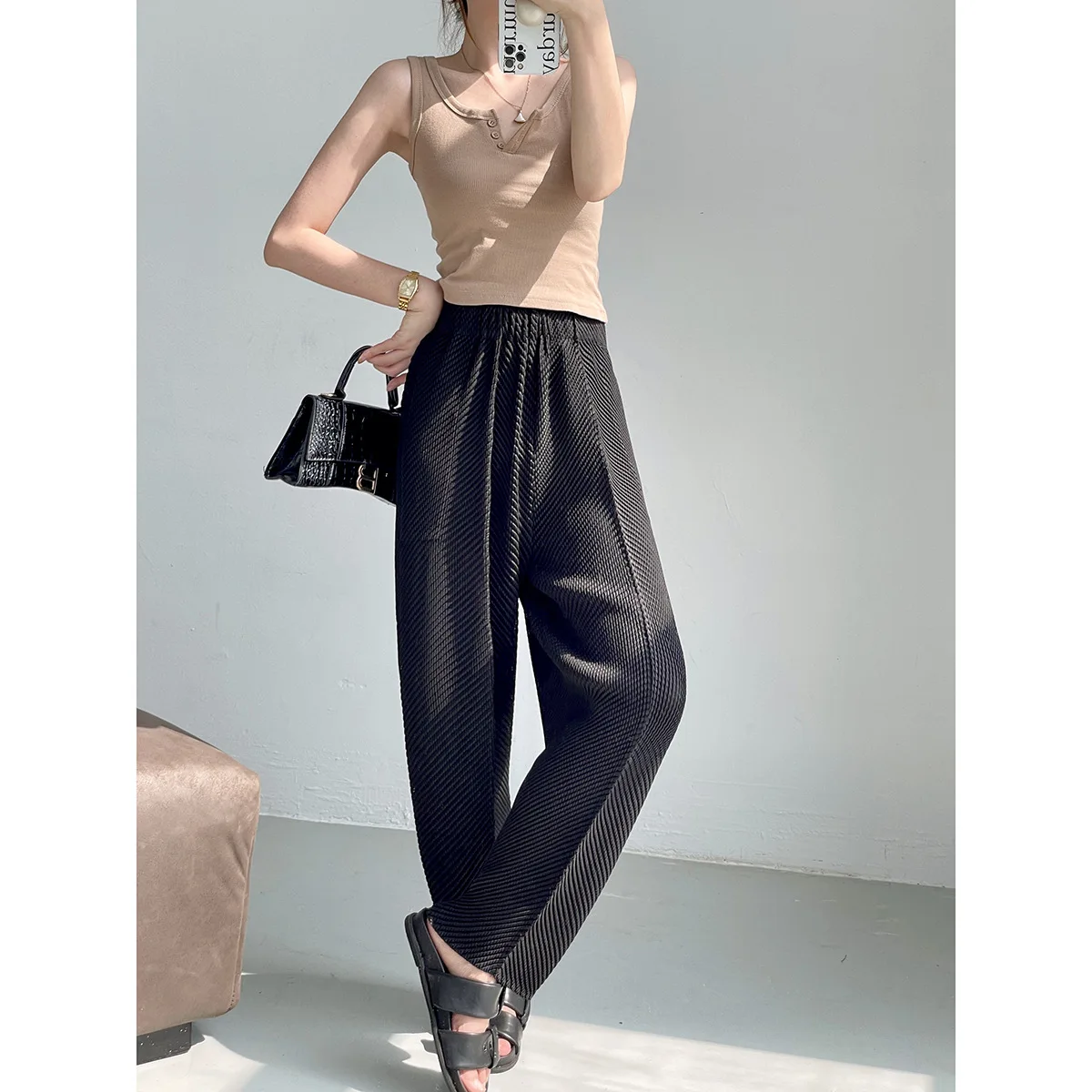 Miyake Casual Style Stretch Center Seam Pressed Pleated Granny Pants Elastic Waist Pockets Pear Shape Wide Leg Pants for Women