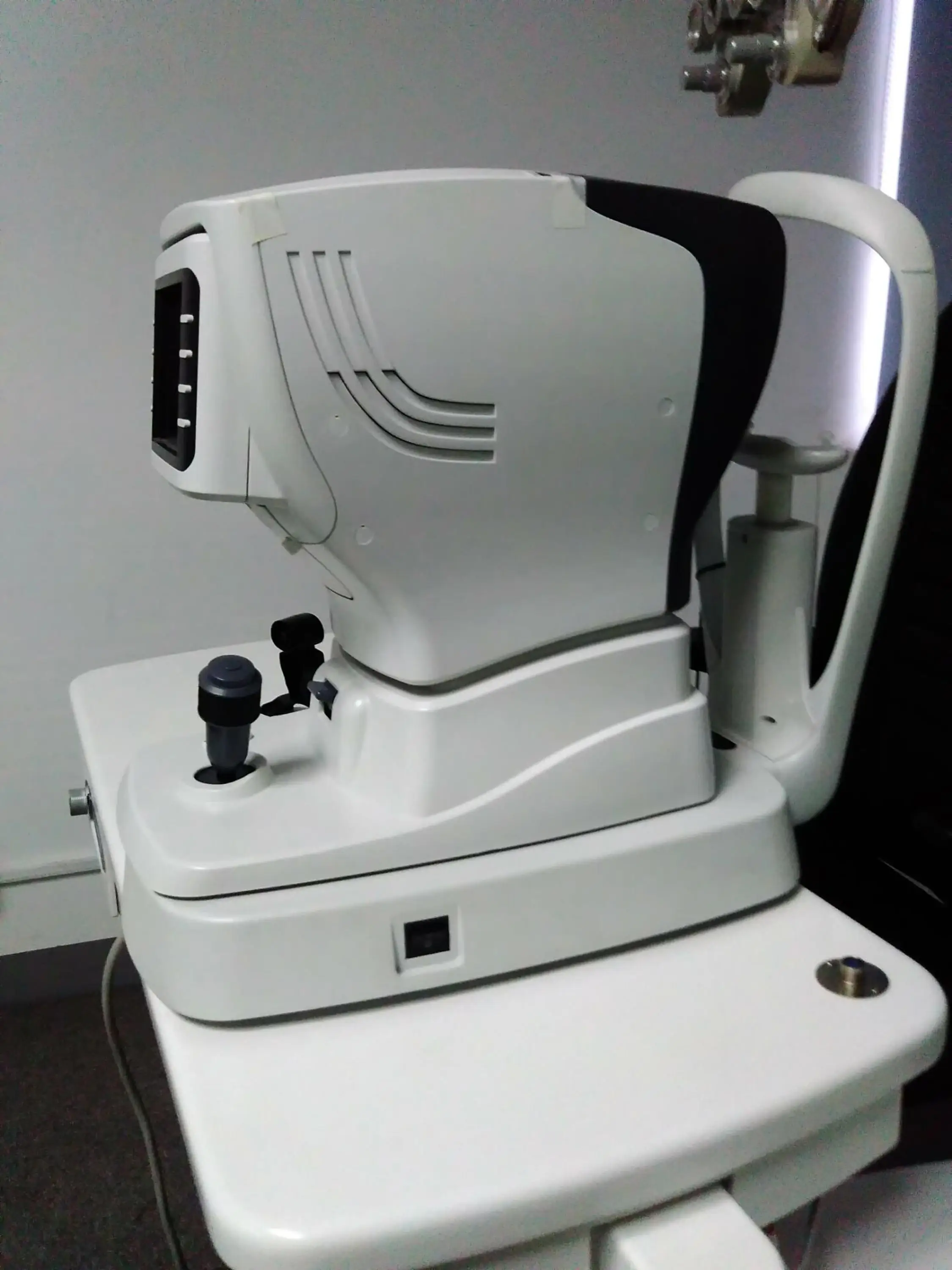 Eye Clinical Examination Equipment Optometry Equipment Digital Display Auto Refractor Keratometer ARK-3000D