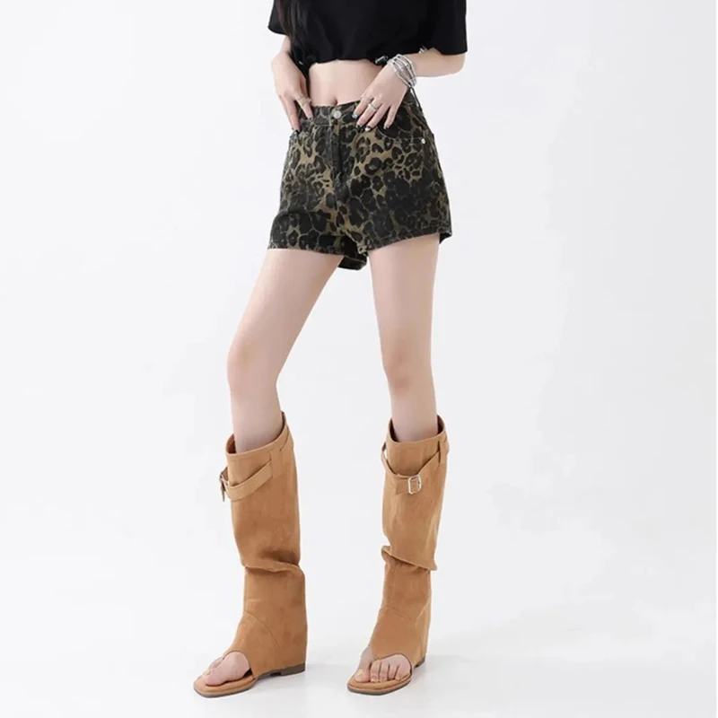 Summer Woman Leopard Printed Thin Short Jeans Female Chic Designer A-Line Shorts Lady Casual Fashion Denim Hot Pants