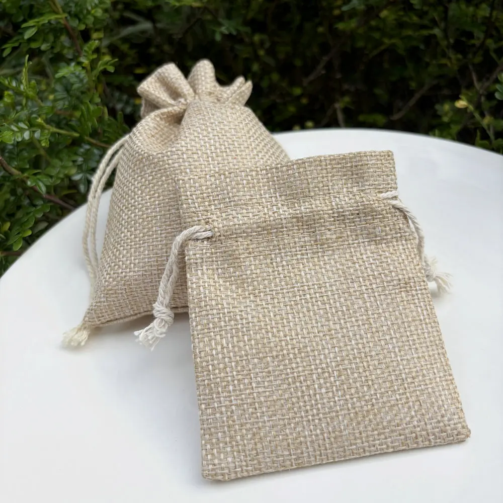 50pcs 0Burlap Drawstring Bags, Natural Jute Jewelry Pouch, Gift Sack for Jewelry Candy Dried Flower Packaging, Multi‑size