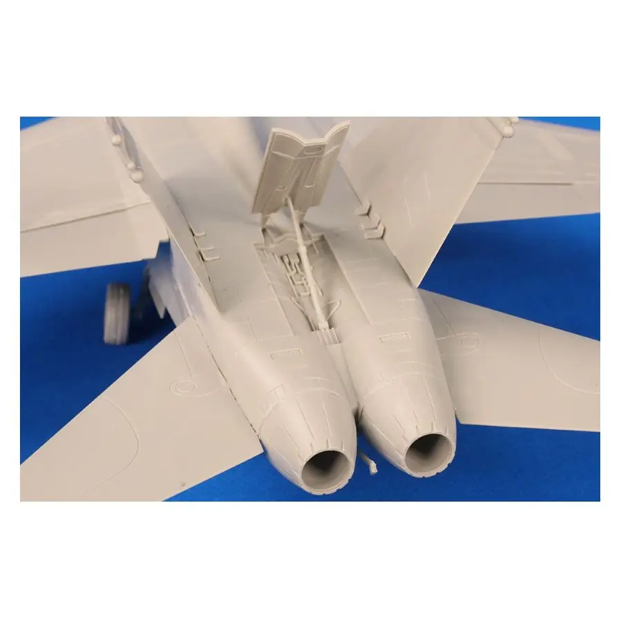 HOBBYBOSS 85819 1/48 F/A-18C “HORNET” VFC-12 Fighter Aircraft Model Kit