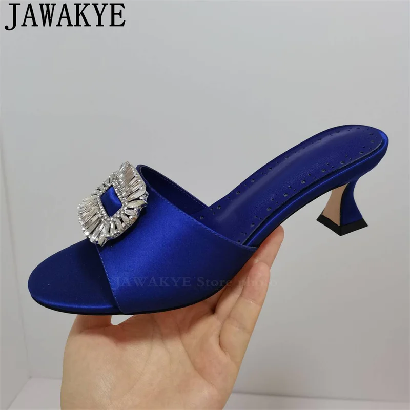 Satin Round Open Toe Kitten Heel Slippers Women Summer Sexy Runway Mules Slippers Banquet Crystal Party Shoes zapatillas de muje