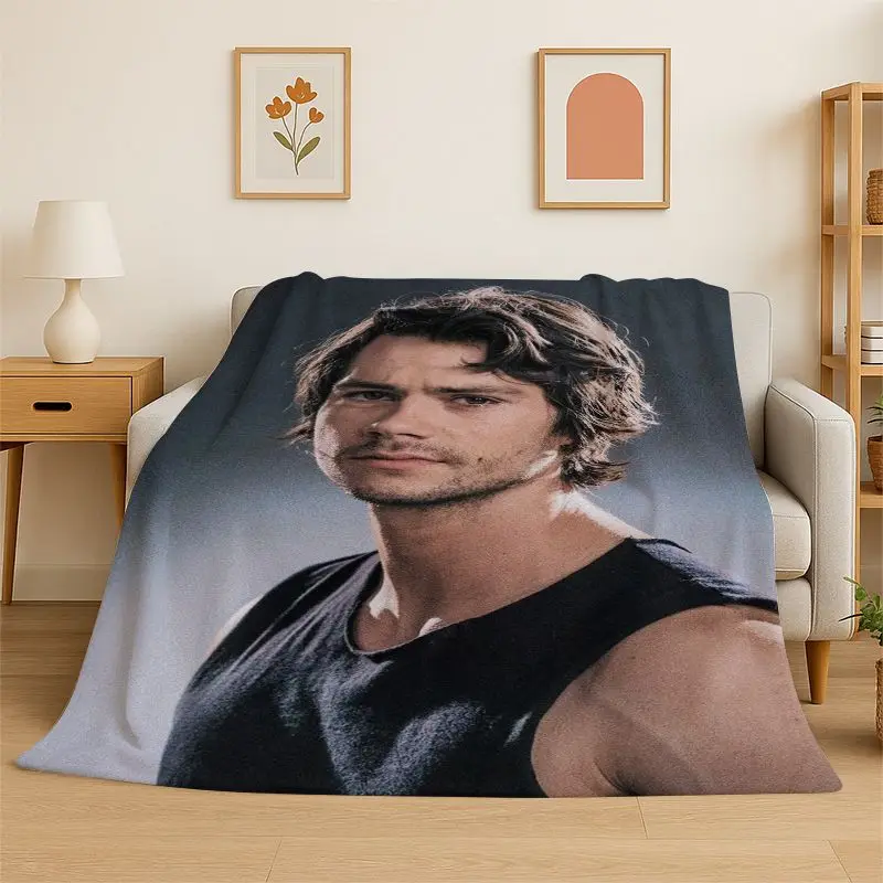 Fashion Dylan O’Brien DOB Actor Flannel Blanket,Ultra Soft Warm Plush Throw for Home Bedroom Bed Sofa Cover Office Picnic gift