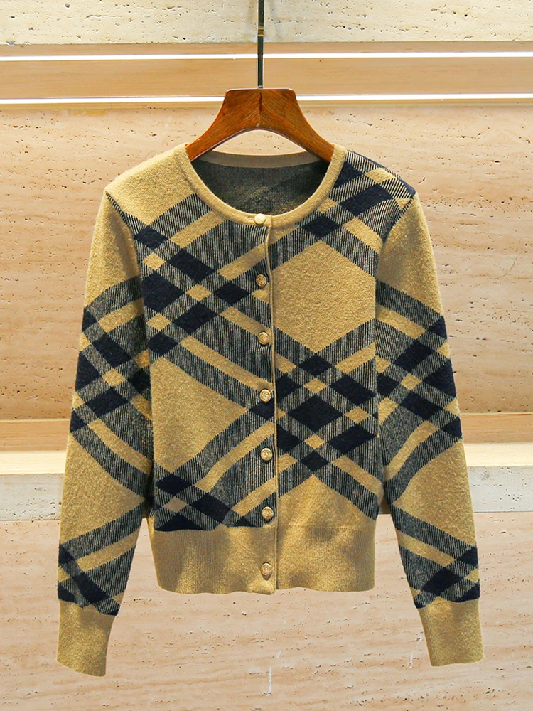 

High-End Women's Knitted Stripe Sweater Coat Simple Commute Sle Long Sve ort Length Button Detail Autumn Design Faion