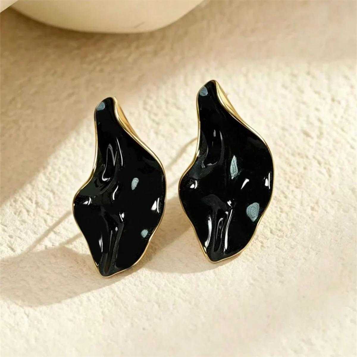 Elegant Old Money Black Enamel Wavy Earrings, Gold Trim Unique Geometric Design, Perfect for Commute, Vacation and Daily Wear