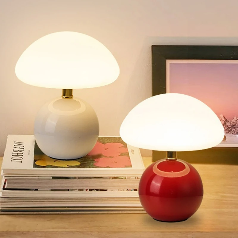 Mushroom Table Lamp Cream Style Eye Protection Bedroom Bedside Lamp Simple Modern Warm Room Atmosphere Small Night Light