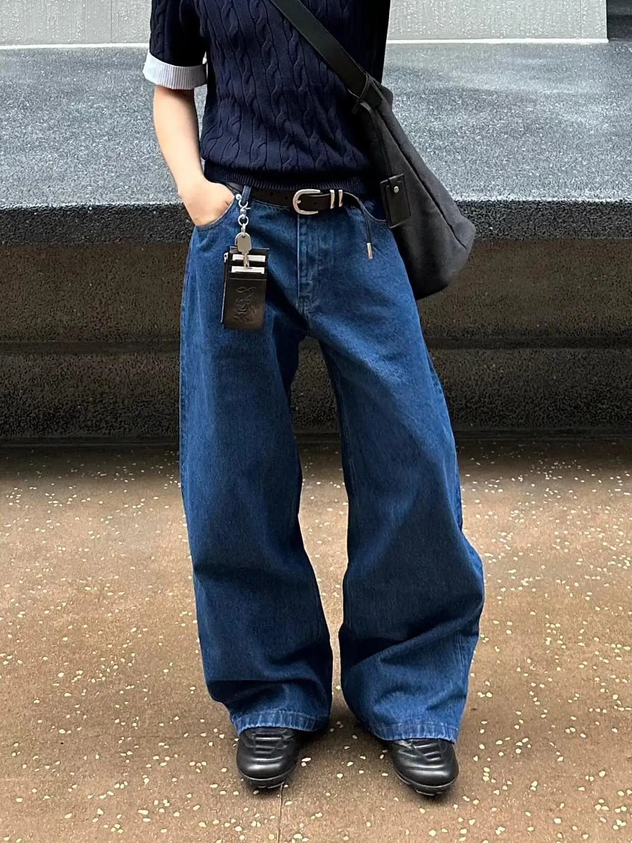 

Retro American Sle Men's Loose Straight Leg Jeans Deep Blue Faded Waed Casual Commuter Trousers mid Waist Denim Jeans