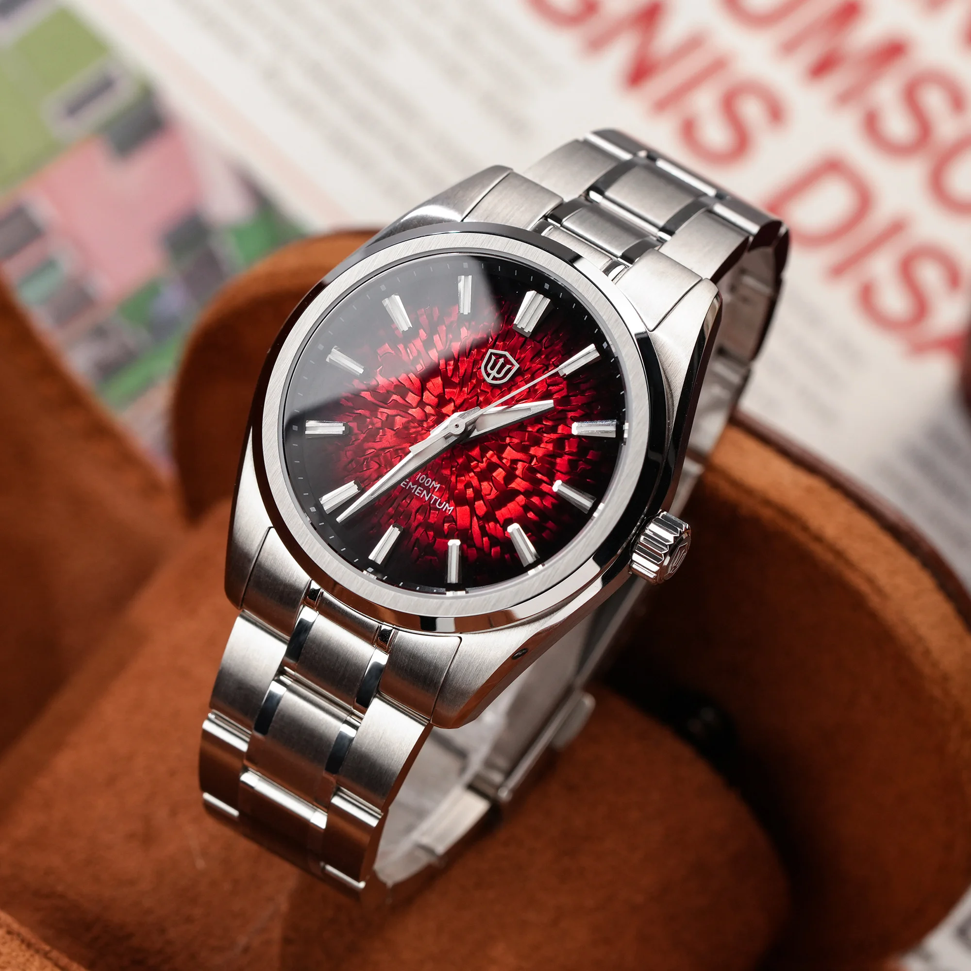Watchdives นาฬิกาควอตซ์รุ่นใหม - Luxury Watch Iceberg บทวิจารณ์และราคา