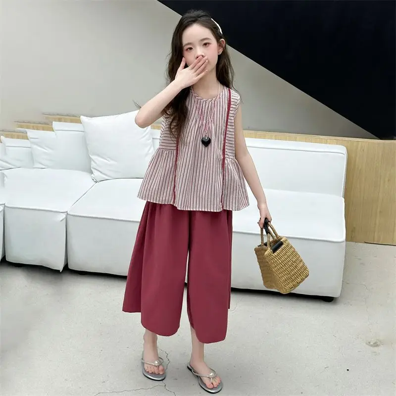 

Детские комплекты для девочек, корейский свободный тонкий комплект, новый летний топ с бретелями, кружевные брюки, комплект из 2 предметов