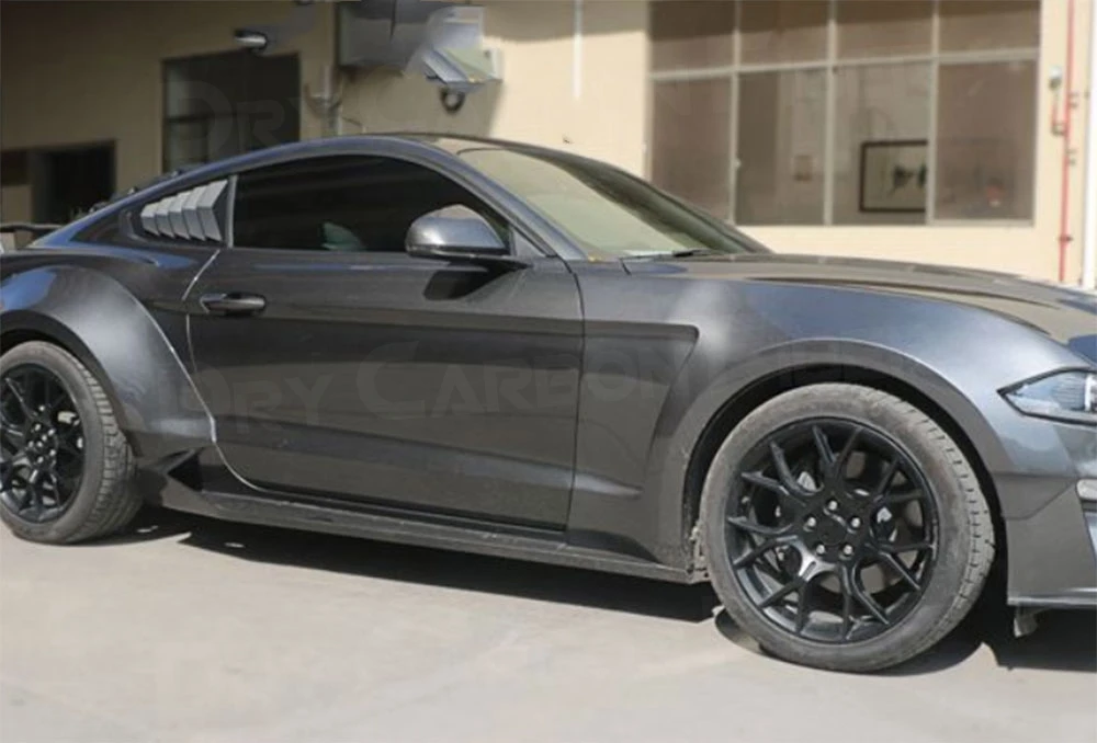 

JCYECF 2 шт. боковые юбки из углеродного волокна для автомобиля, фартук для губ для Ford Mustang Coupe, 2 двери, 2018-2020 FRP, полипропиленовый материал, автомобильные боковые губы