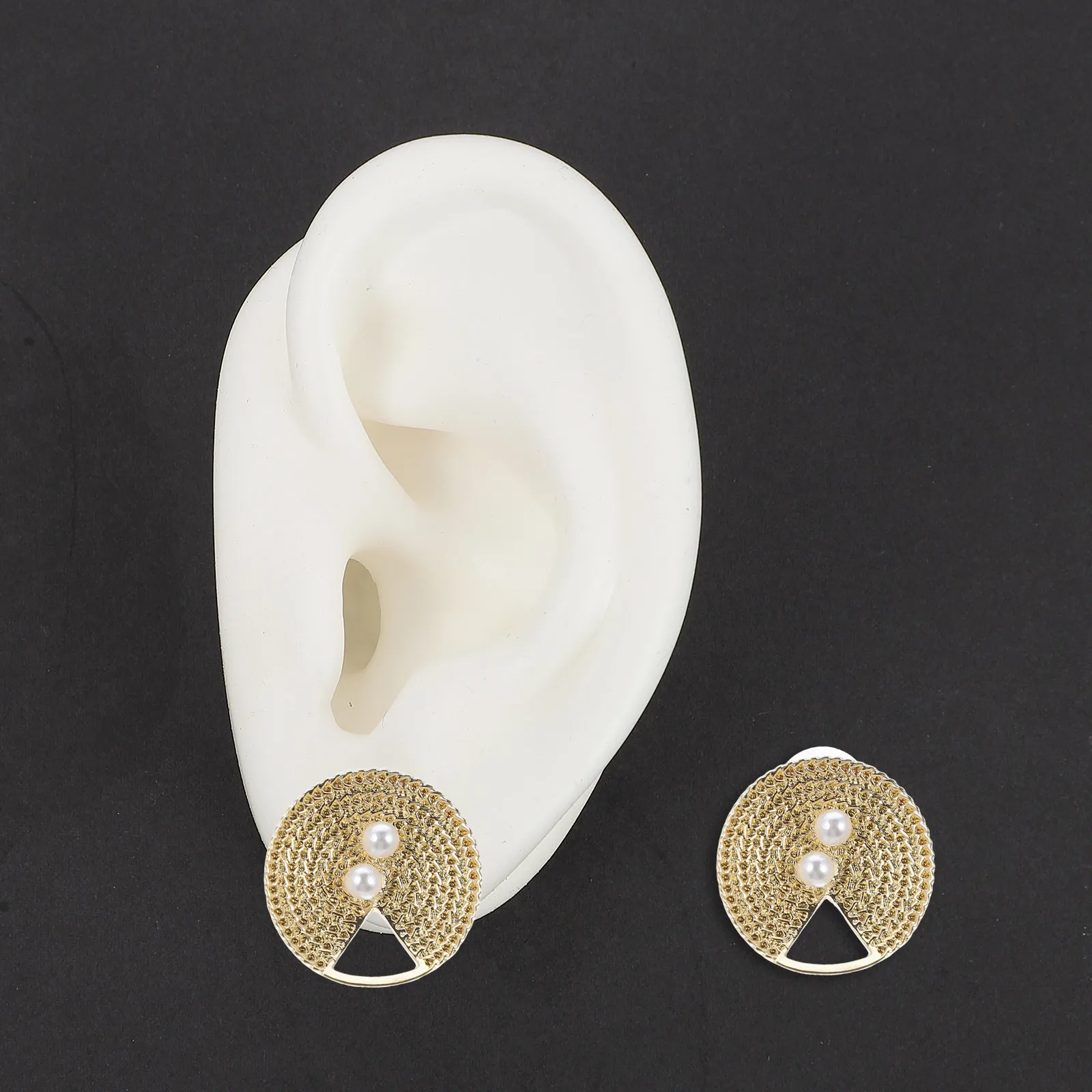 

Пара многоразовых силиконовых муляжей ушей для практики пирсинга, демонстрации серег и использования в центрах слуховой аудиоподдержки